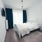 White Mood 2 Брашов
